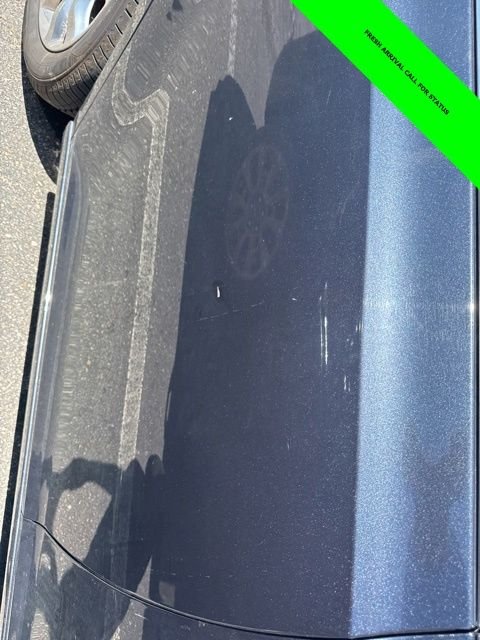 Used 2018 Steel Metallic Chrysler Touring image 7