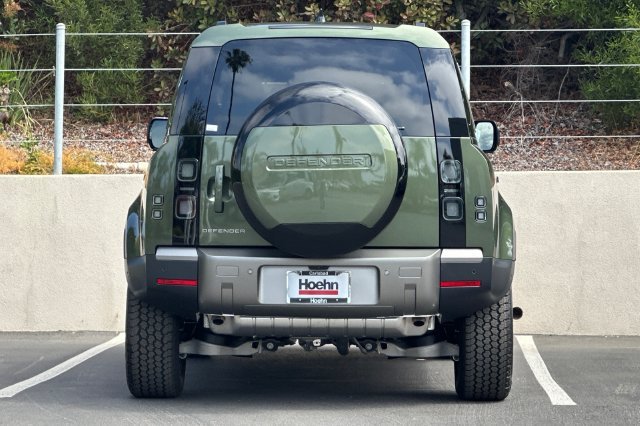 New 2026 Woolstone Green Land Rover S image 4