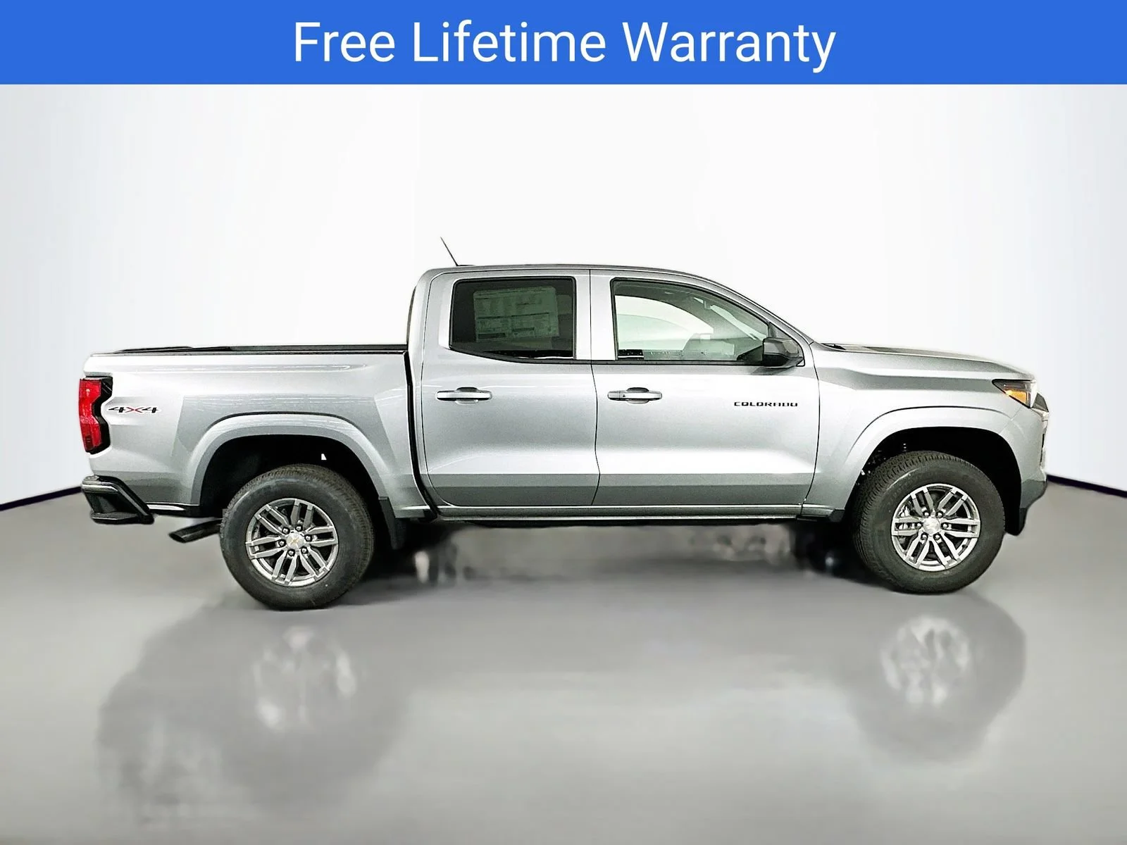 2026 Chevrolet Colorado LT - Photo 9