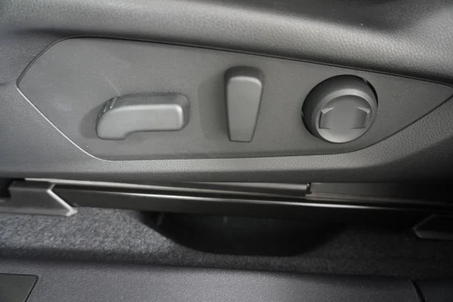 Certified Used 2026 Pearl Subaru Limited image 12