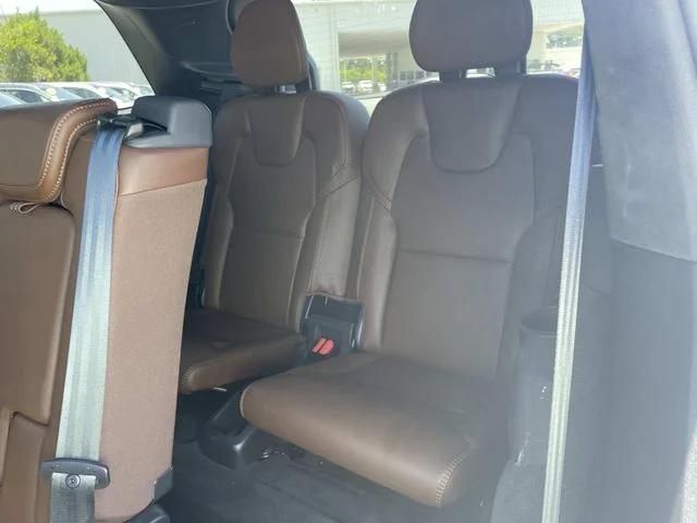 Used 2024 White Volvo Ultimate image 10