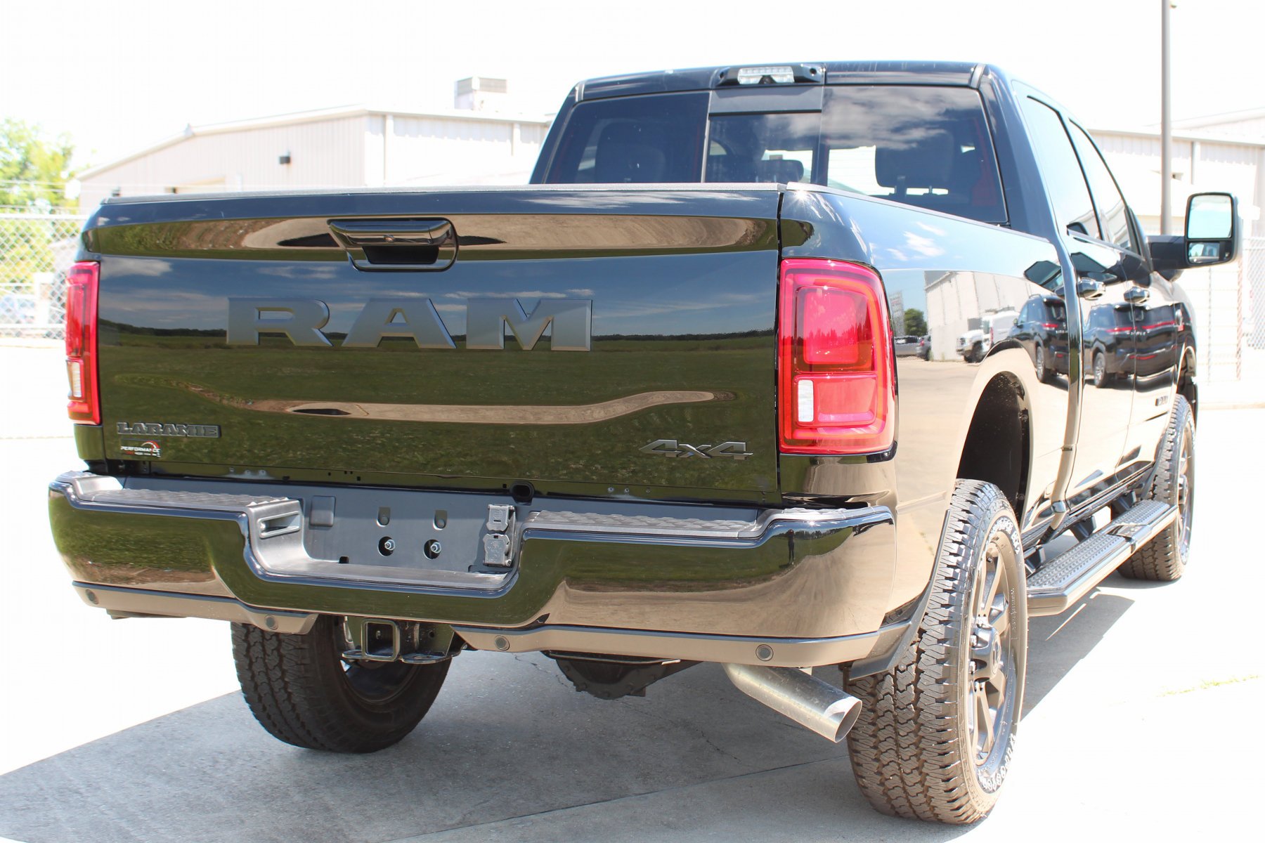 New 2026 Diamond Black Crystal Pearl-Coat Exterior Paint RAM Laramie 4x4 Crew Cab 6