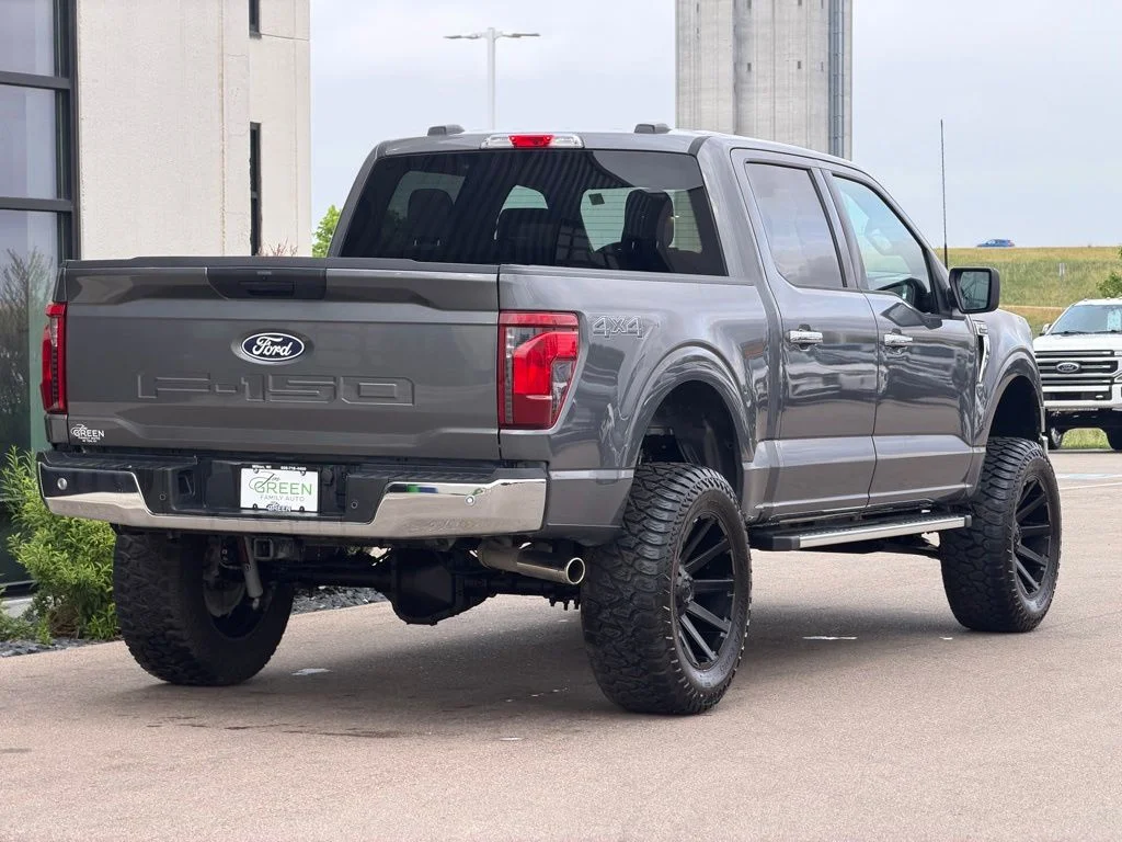 Used 2025 Gray Ford XLT image 5