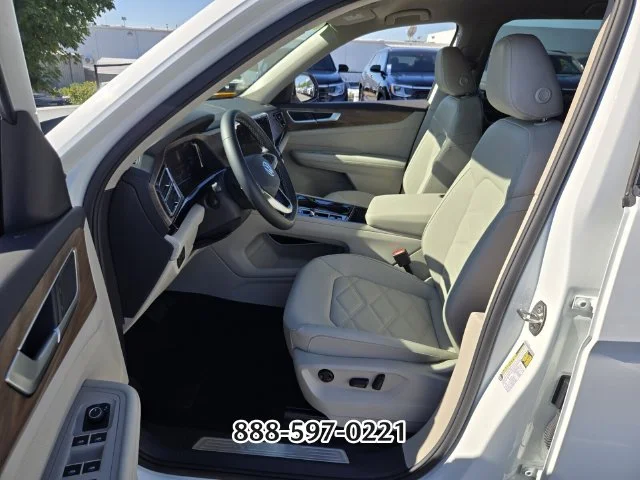 Certified Used 2024 Pure White Volkswagen 2.0T SE W/TECHNOLOGY image 10