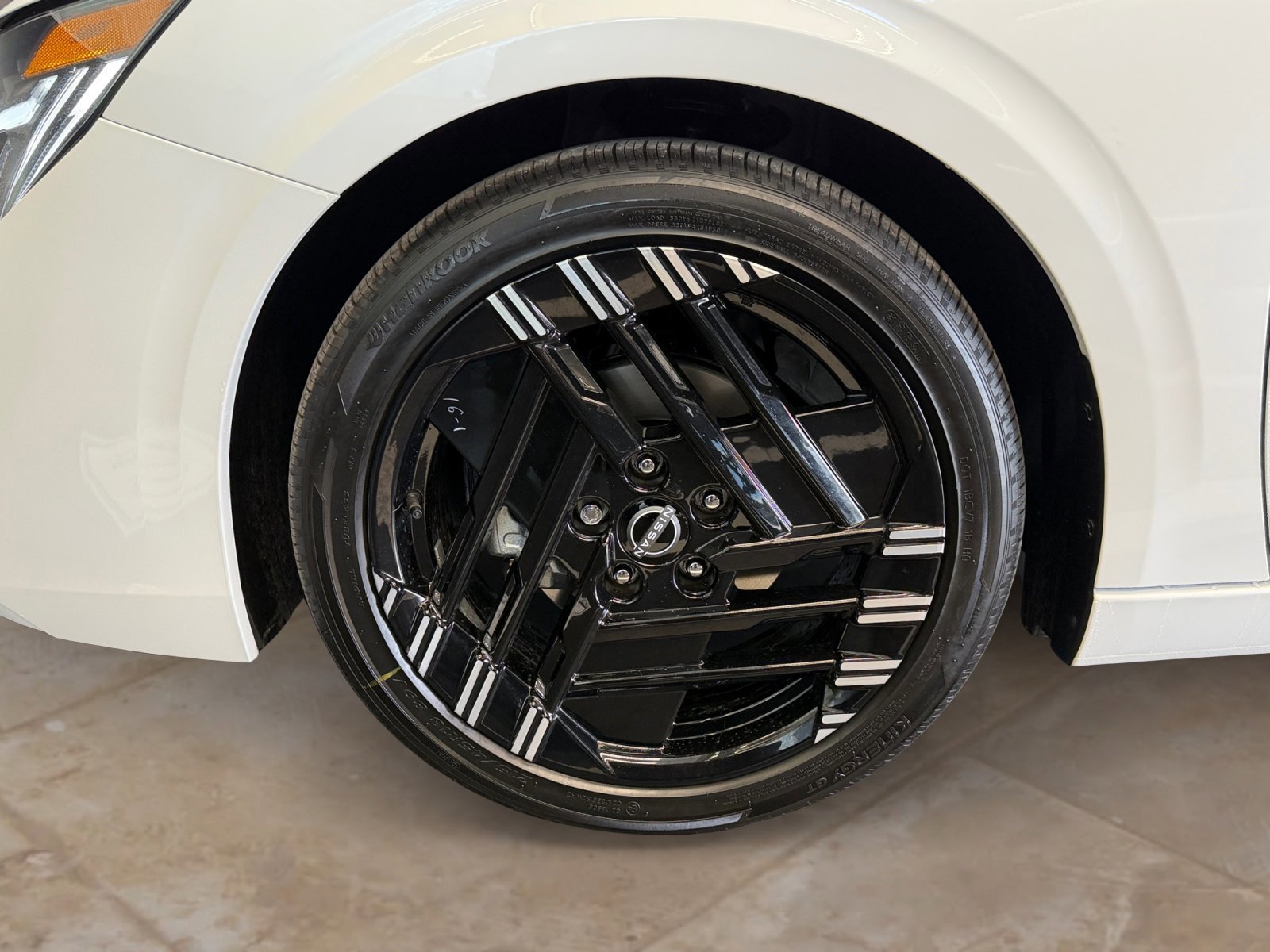 New 2026 Aspen White Tricoat Nissan SR image 14