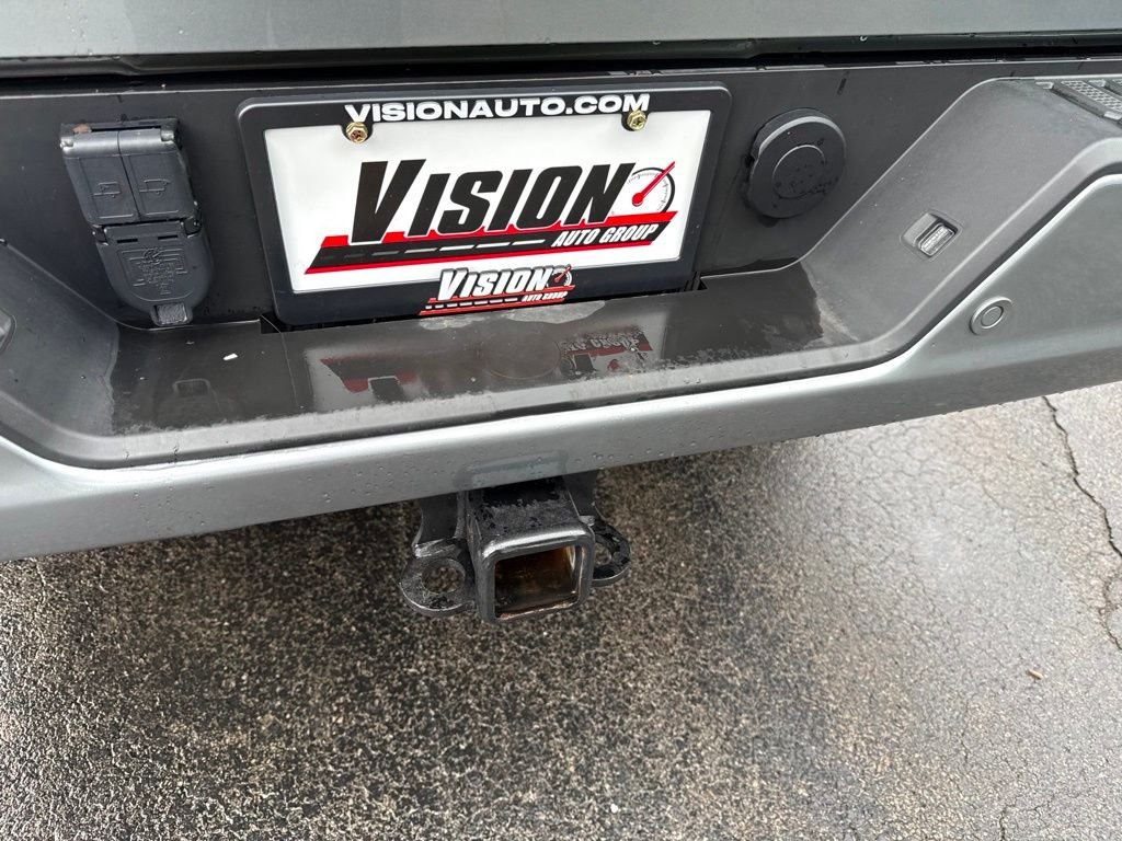 Used 2024 Silver GMC Denali image 17