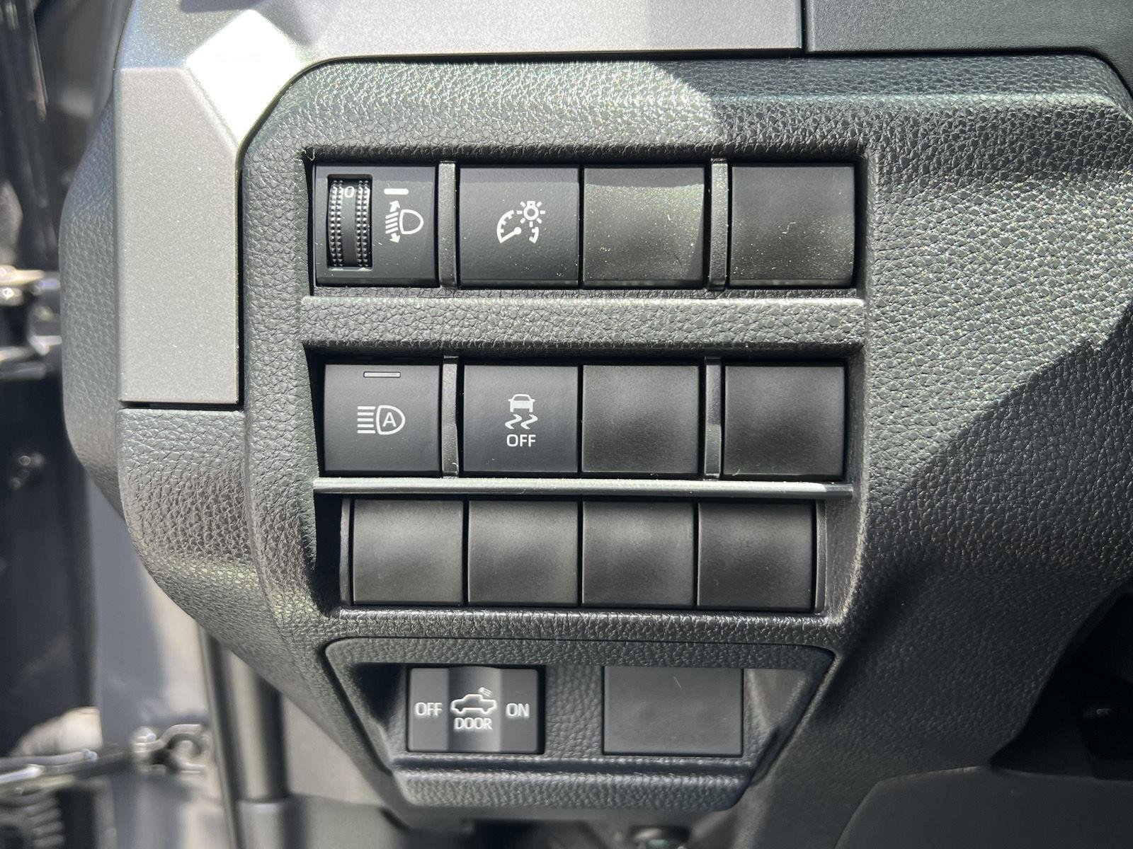 2025 Toyota Tacoma TRD Off Road - Photo 32