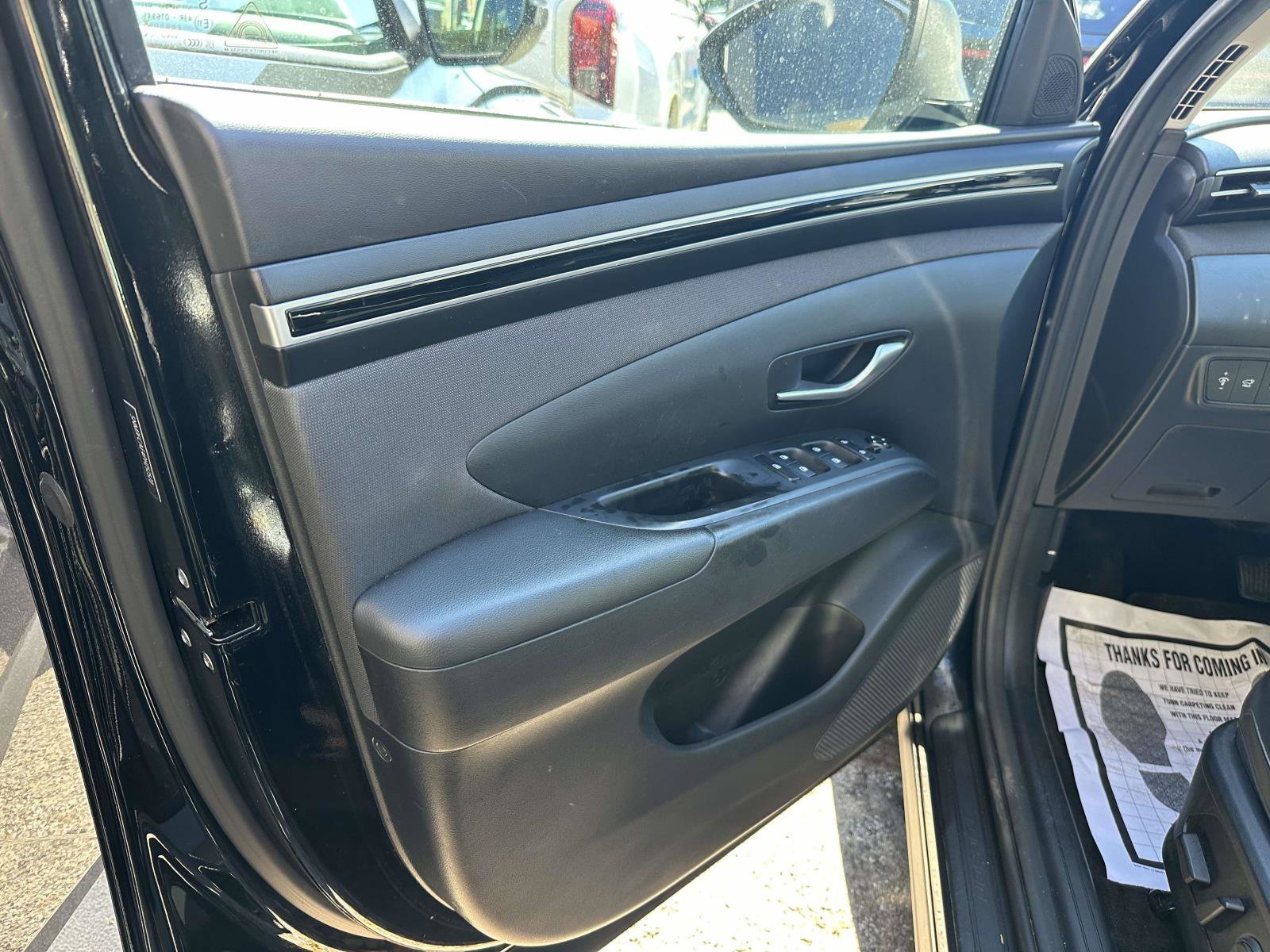Used 2023 Phantom Black Hyundai SEL image 6