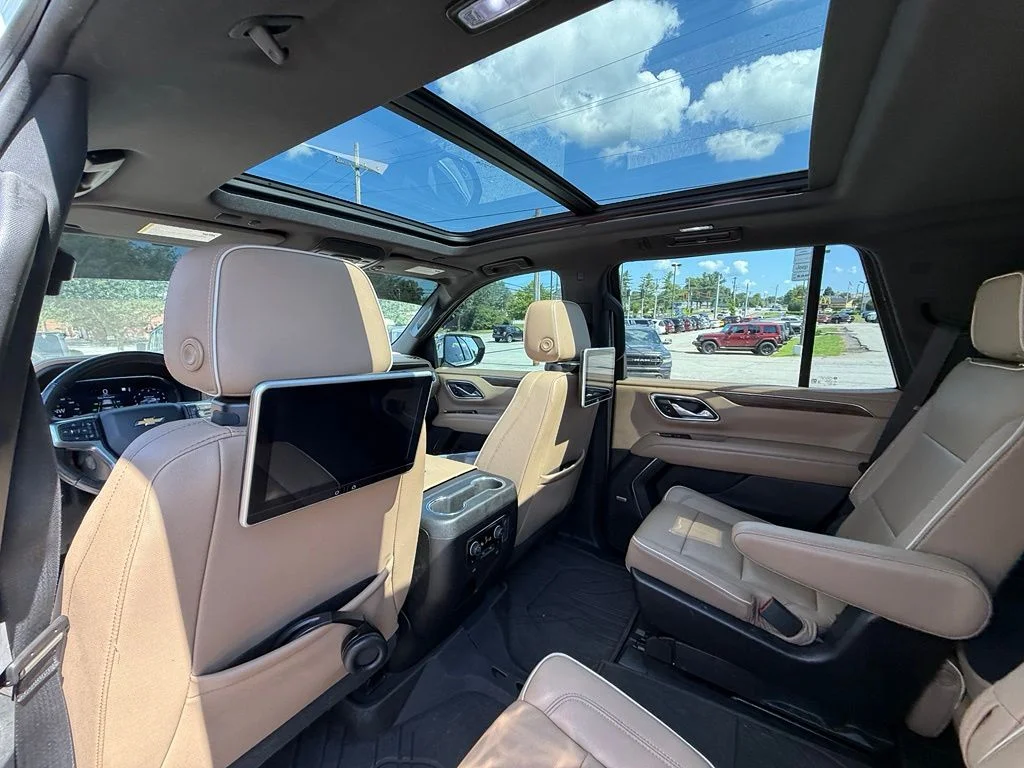 Used 2023 Beige Chevrolet Premier image 25