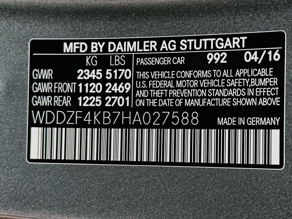 Used 2017 Gray Mercedes-Benz E 300 image 29