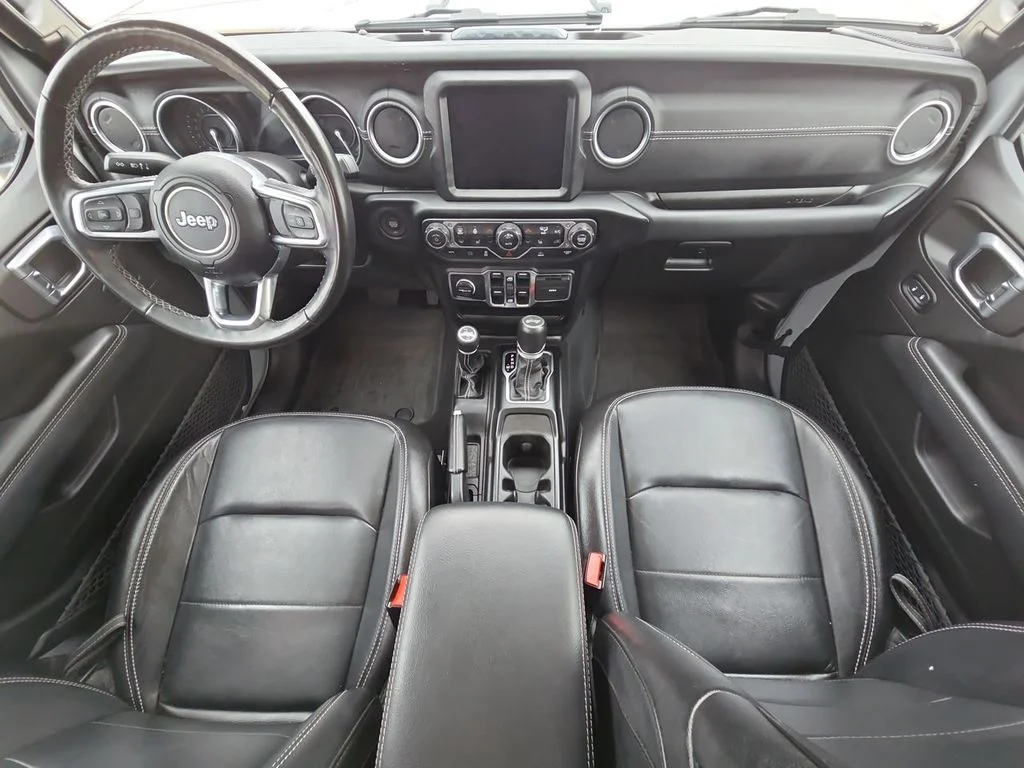 Used 2023 Silver Jeep Sahara 4xe image 21