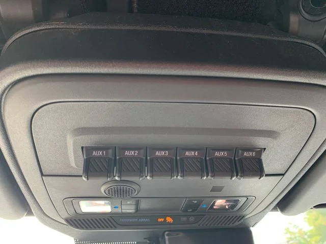 Used 2024 White Ford Wildtrak image 19