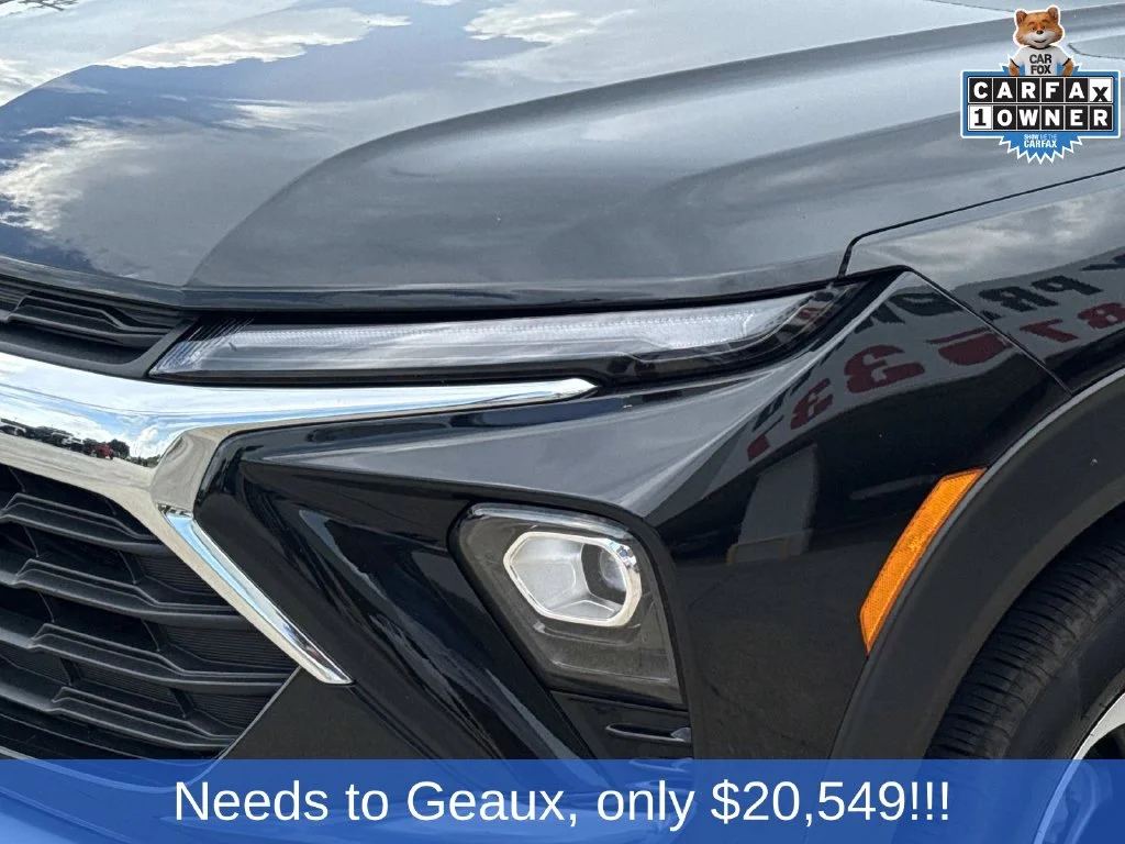 Used 2025 Black Chevrolet LT image 6