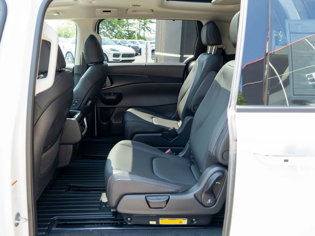 New 2027 Snow White Pearl Kia SX image 14