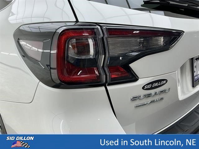 Used 2020 Crystal White Pearl Subaru Limited image 22