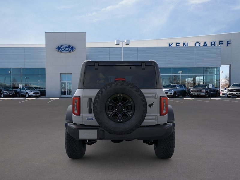 New 2026 Avalanche Gray Ford Outer Banks image 5