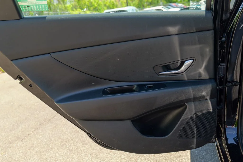 Used 2023 Onyx Black Hyundai SEL image 24