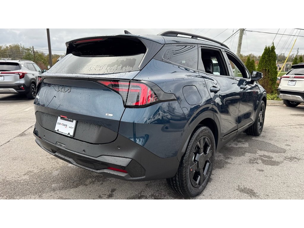 2026 Kia Sportage Plug-In Hybrid X-Line photo 3