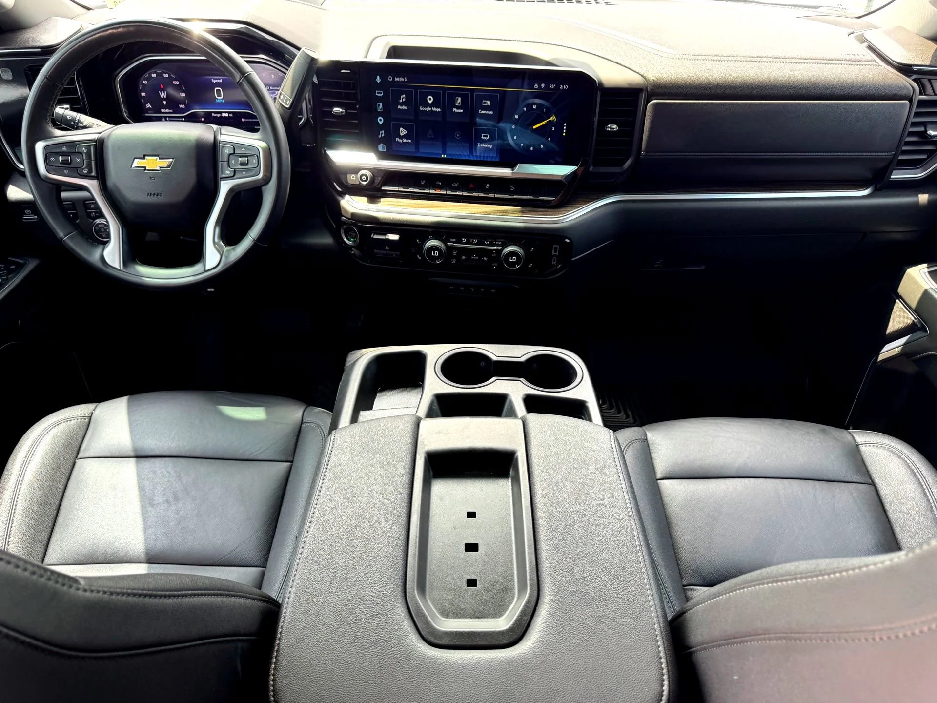 Used 2024 Iridescent Pearl Tricoat Chevrolet LT image 21