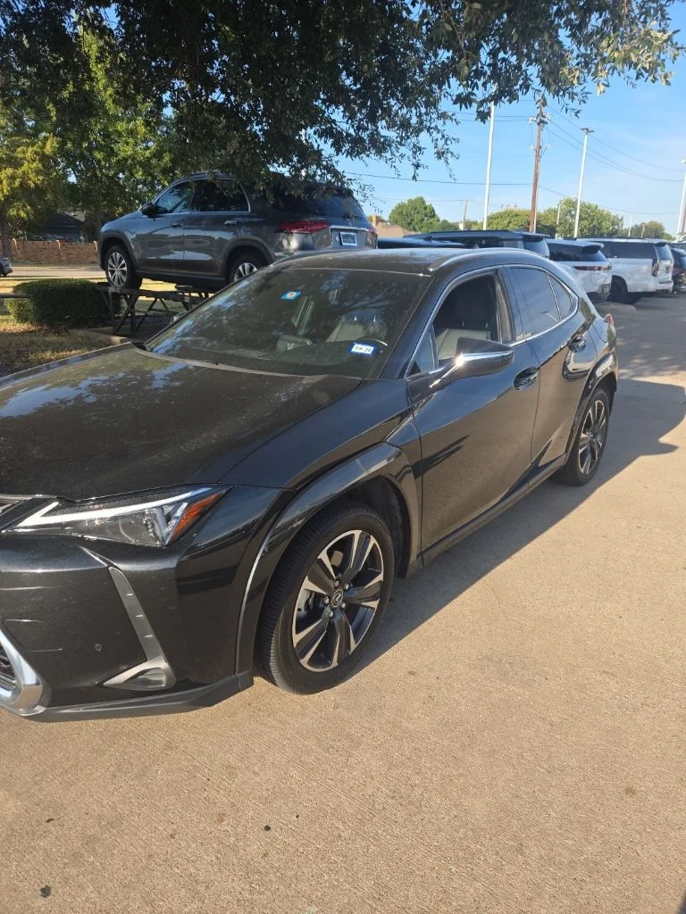 Used 2023 Black Lexus 250h Premium image 2