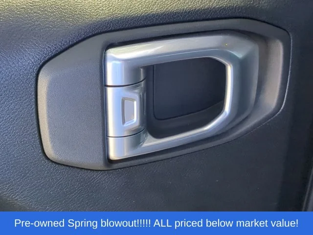 Used 2021 Gray Jeep Sport image 34