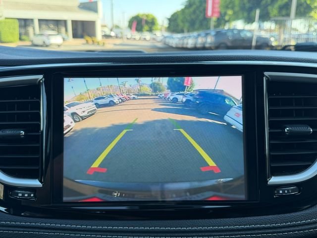 Used 2024 Black Chrysler Select image 24