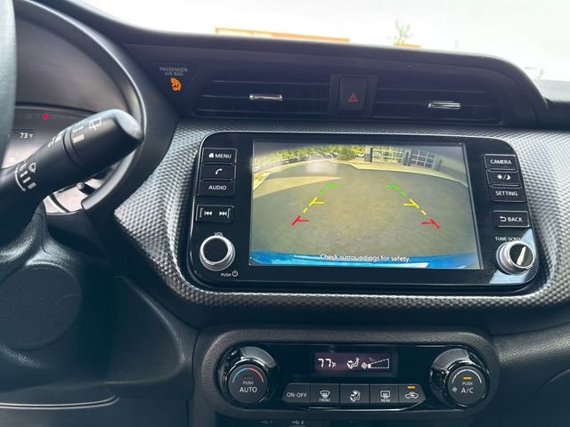 Used 2021 Blue Nissan SV image 17