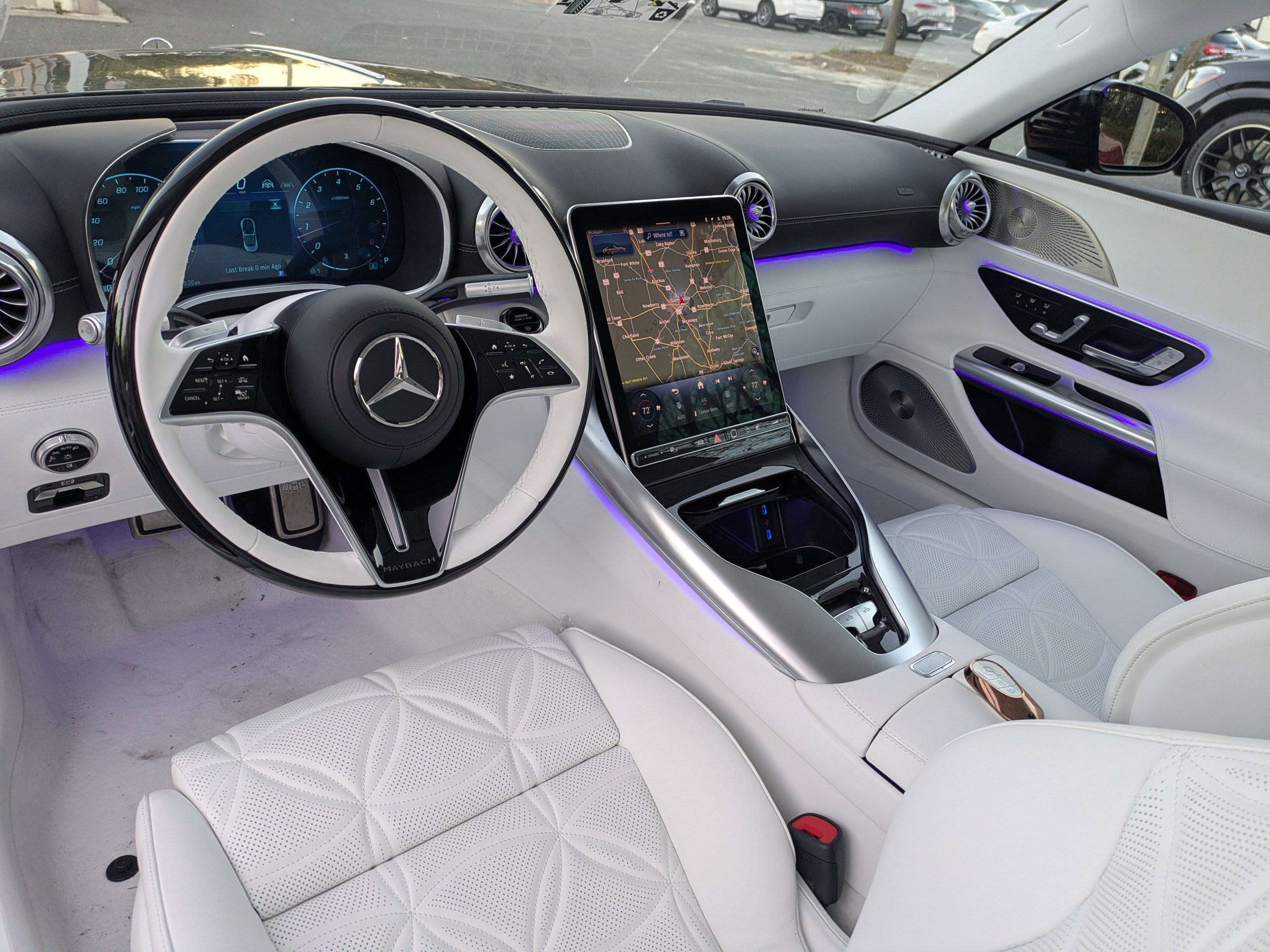 New 2026 MANUFAKTUR moonlight white magno (White Ambiance) Mercedes-Benz Maybach SL 680 Monogram Series image 2
