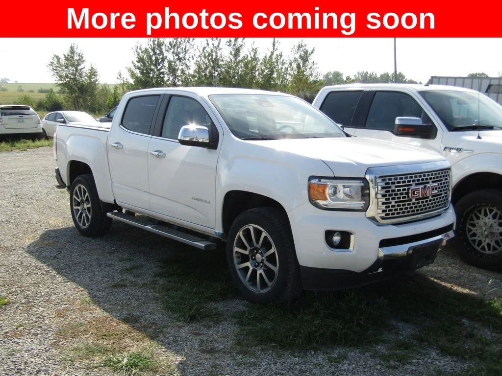 Used 2019 White GMC Denali image 7