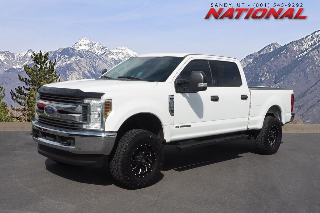 2018 Ford F-250 XLT 4x4 Crew Cab 8' Box's photo