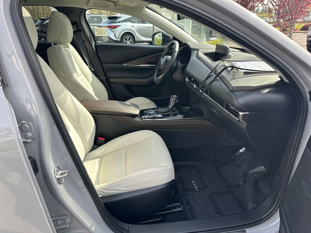 2025 Mazda CX-30 Turbo Premium - Photo 17
