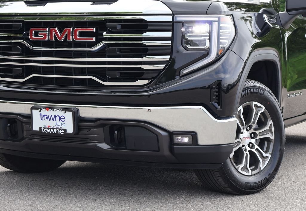 Used 2026 Black GMC SLT image 29