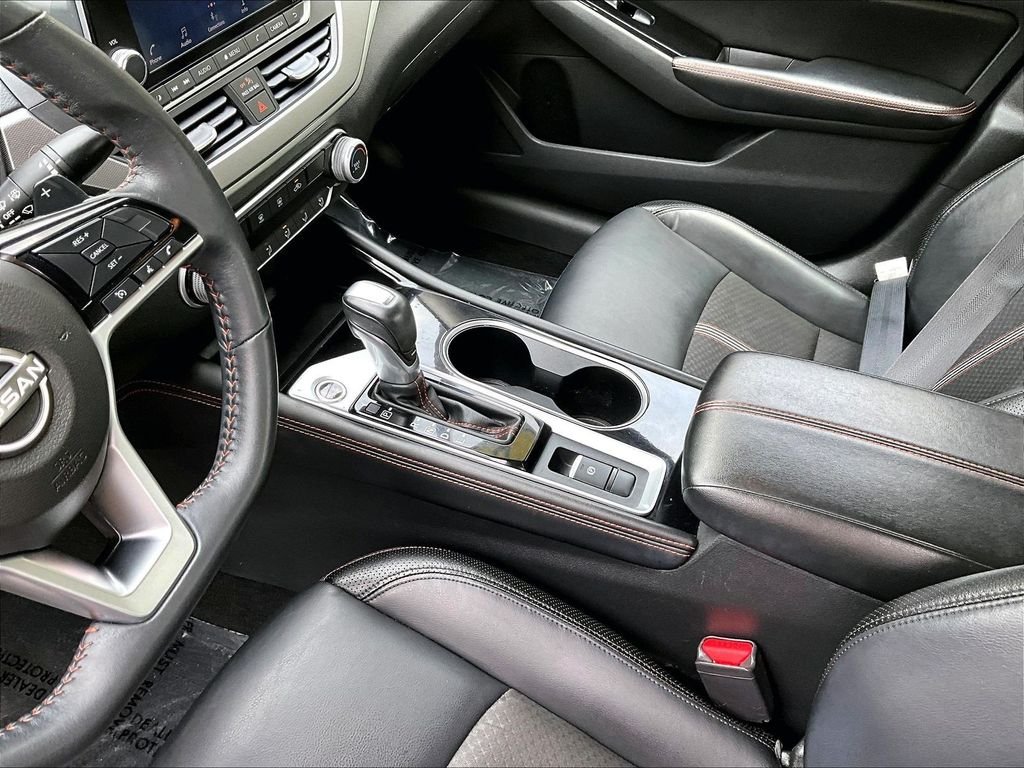 Used 2024 Blue Nissan 2.5 SR image 15