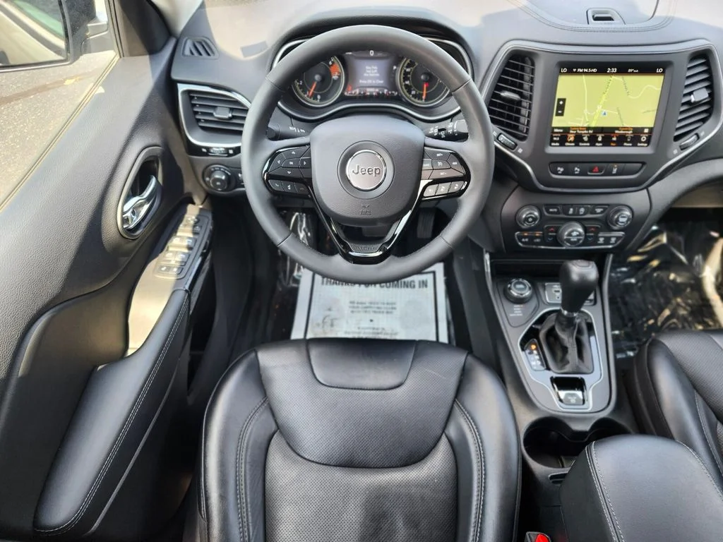 Used 2023 Gray Jeep Altitude image 13