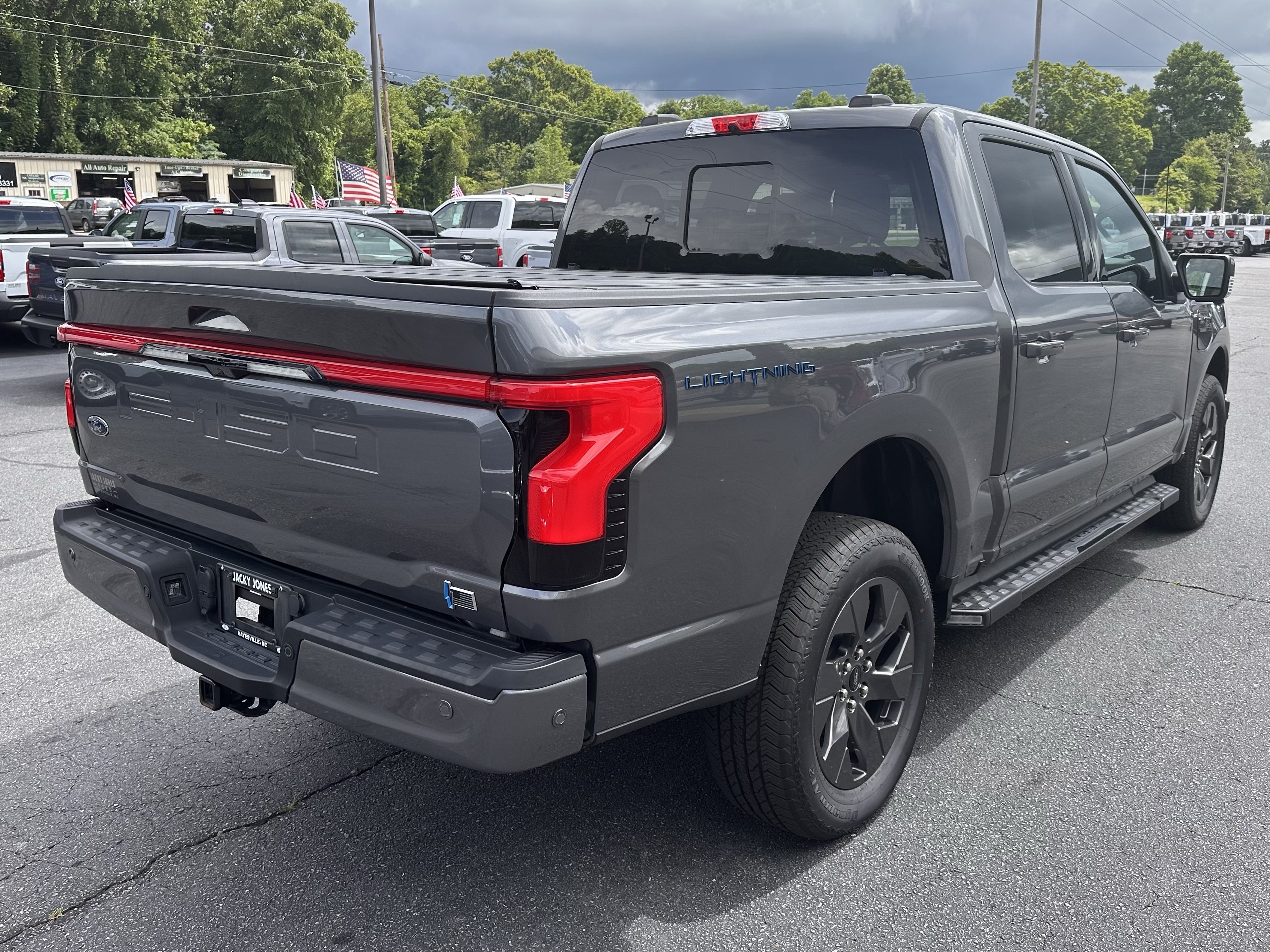 Used 2023 Carbonized Gray Metallic Ford LARIAT image 6
