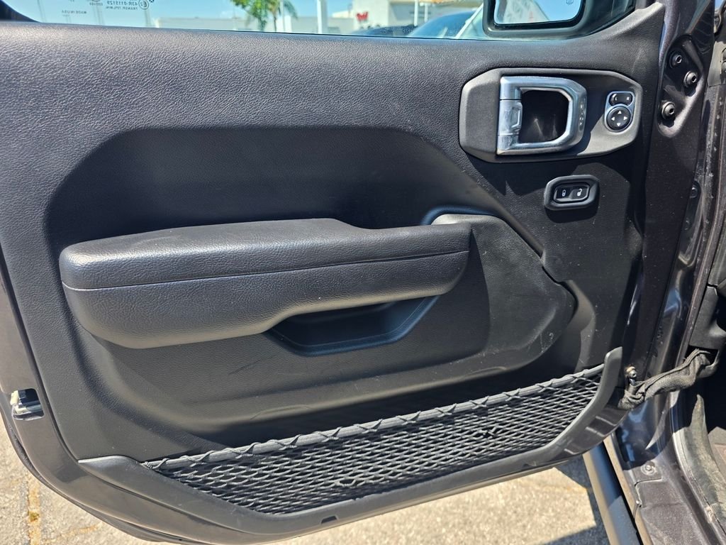 Used 2024 Gray Jeep Rubicon 4xe image 15