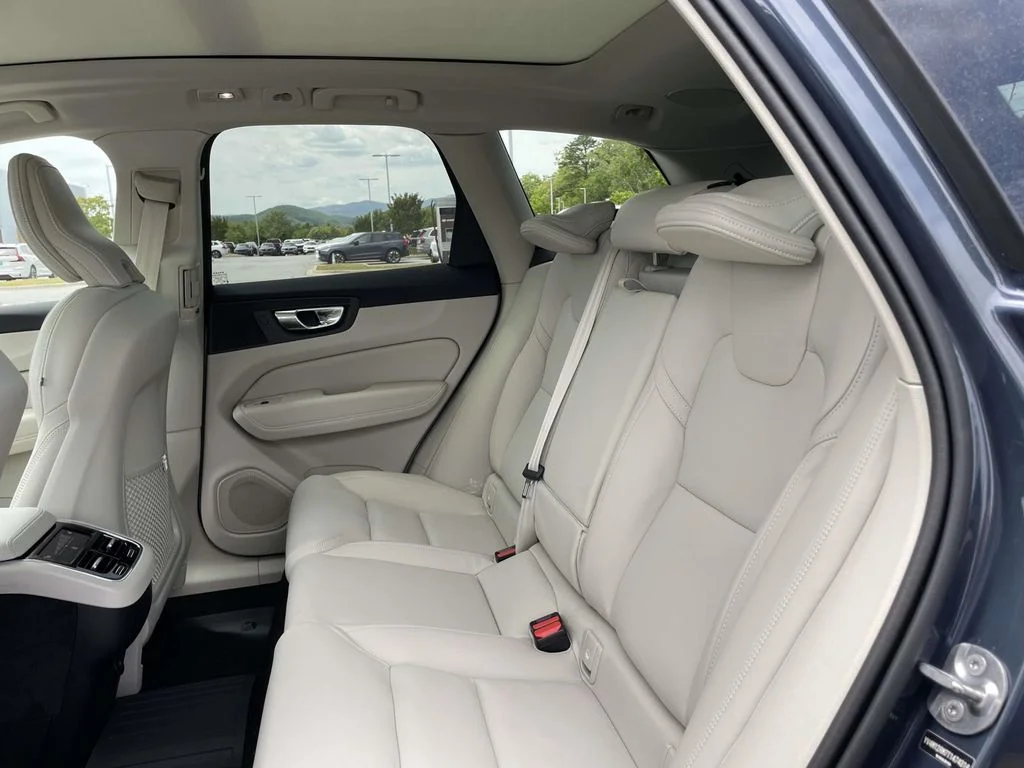 New 2026 Denim Blue Metallic Volvo Ultra image 4