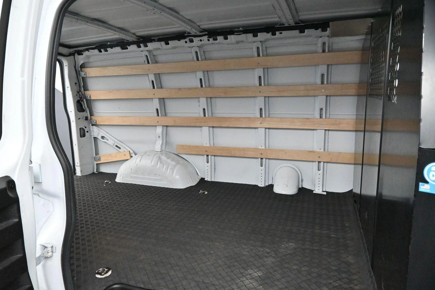 Used 2024 Summit White Chevrolet WT image 11