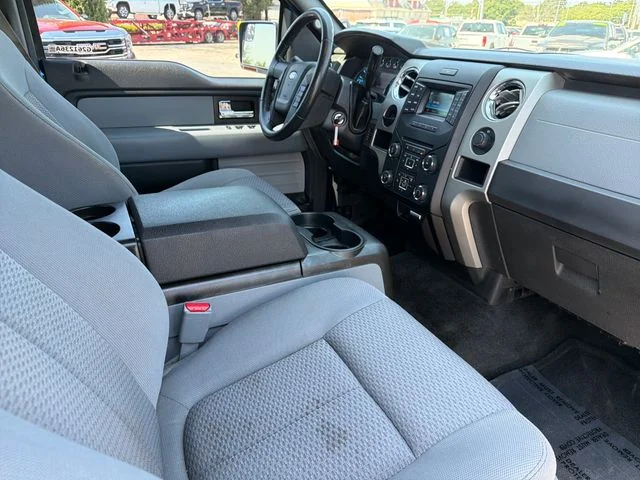 Used 2014 Blue Ford XLT image 23