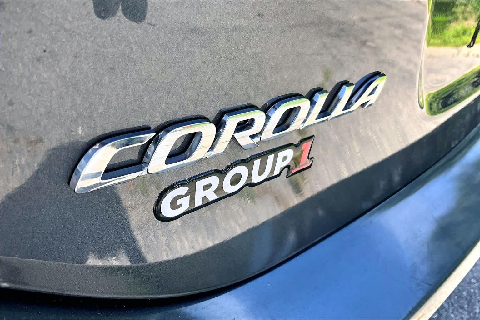 Used 2017 Slate Metallic Toyota L image 10