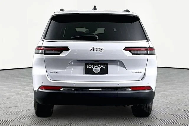 New 2026 White Jeep Laredo image 5