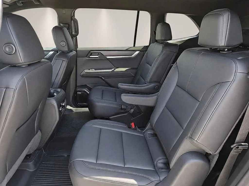 2026 GMC Acadia Elevation - Photo 11