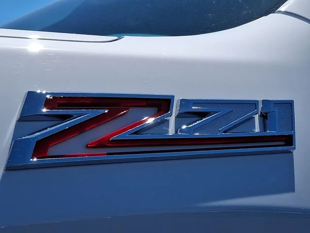 New 2026 White Chevrolet LT image 25