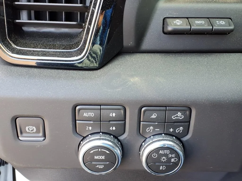2026 GMC Sierra 1500 AT4 - Photo 9