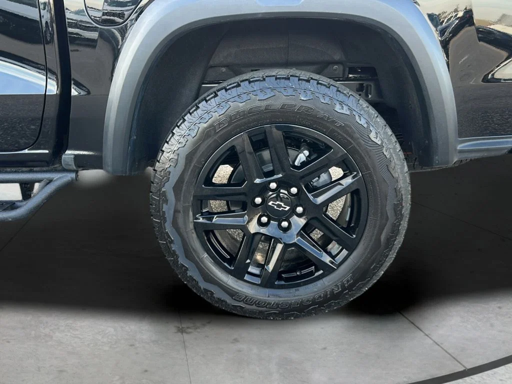 Used 2024 Black Chevrolet Trail Boss image 31