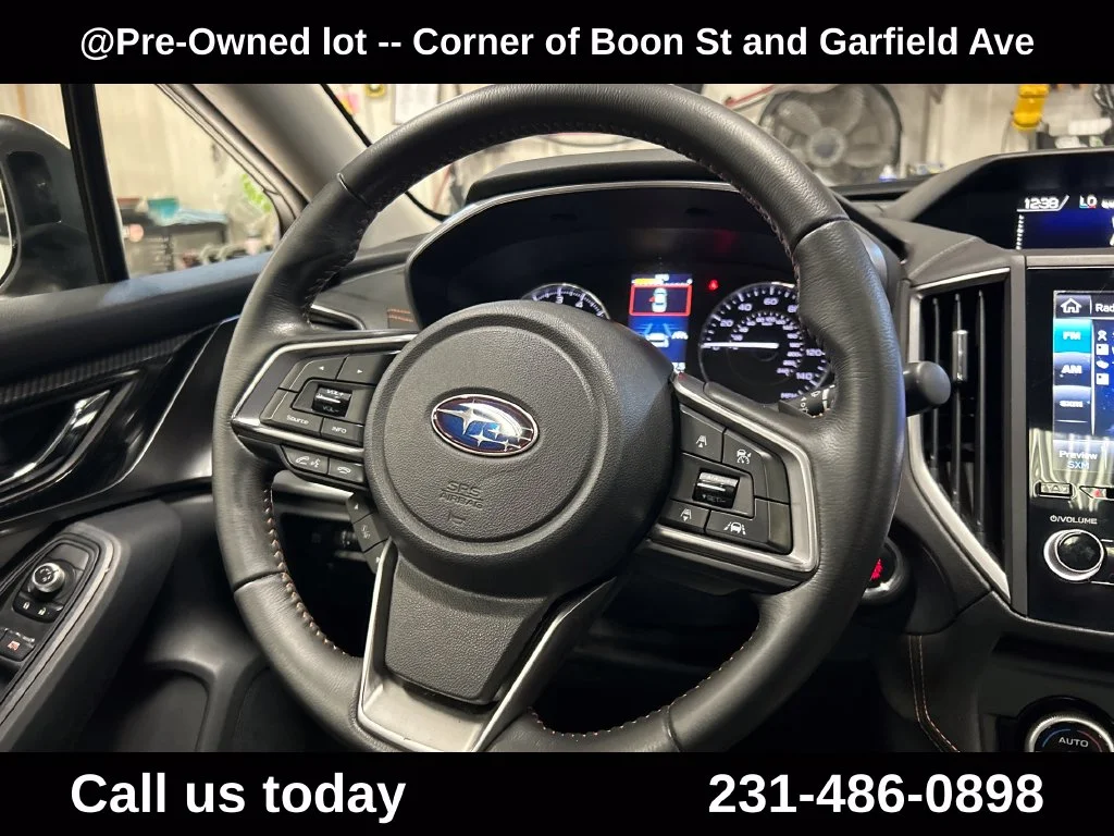 Used 2018 White Subaru 2.0i Limited image 21