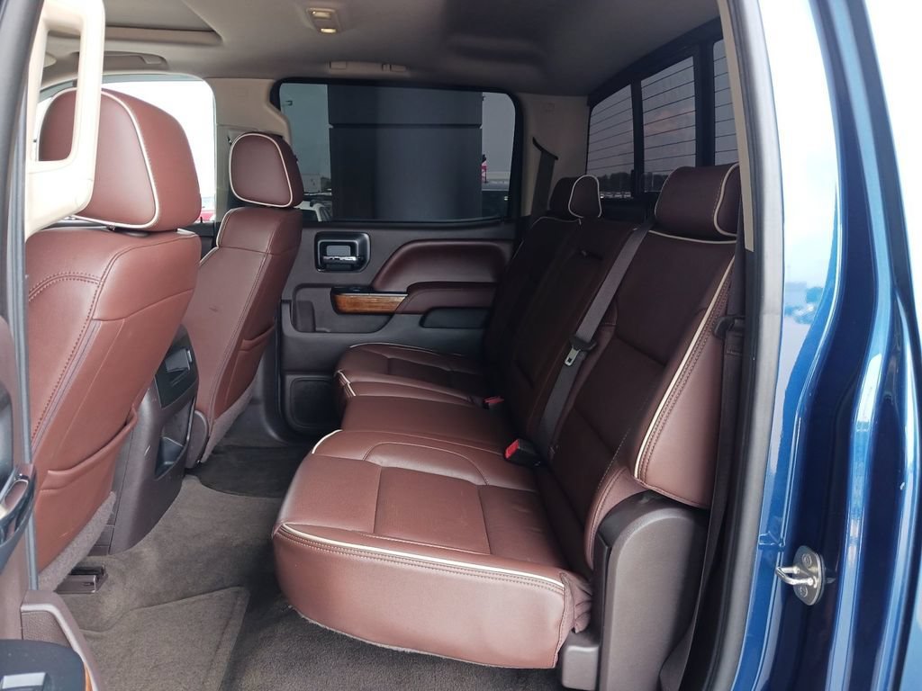 Used 2016 DEEP OCEAN BLUE METALLIC Chevrolet High Country image 30