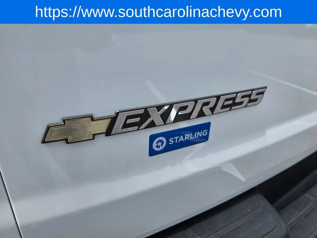 Used 2025 Summit White Chevrolet 1LT image 41