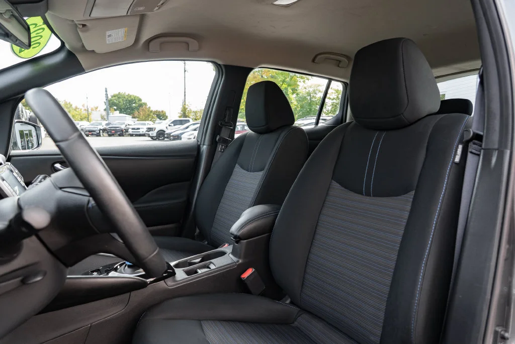 Used 2025 Gray Nissan SV Plus image 21