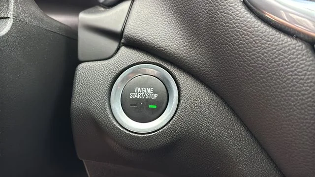 Used 2024 White Chevrolet LT image 28